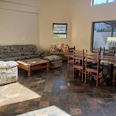 Hostel Island Vibe Jeffreys Bay Exterior foto