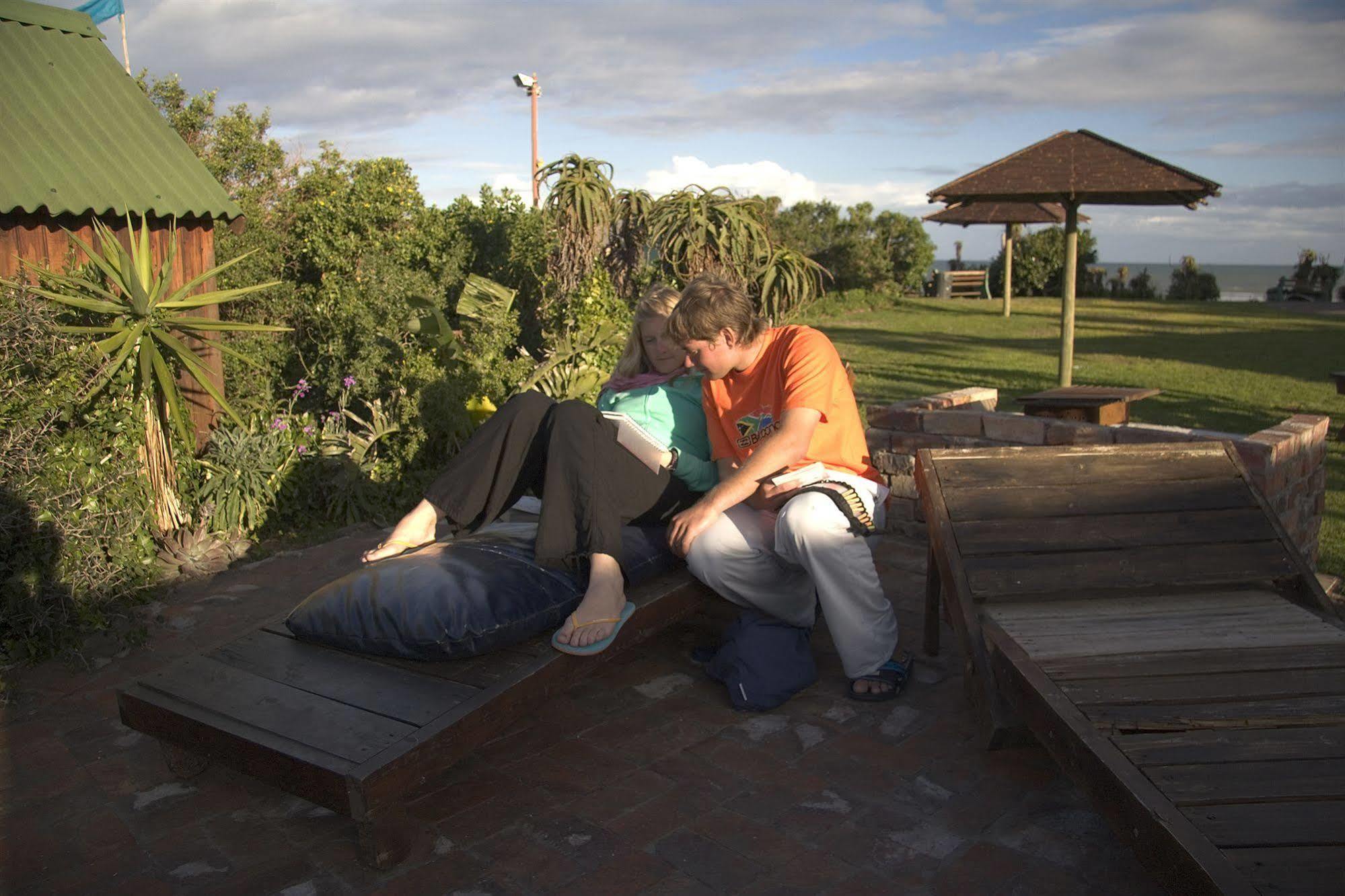 Hostel Island Vibe Jeffreys Bay Exterior foto